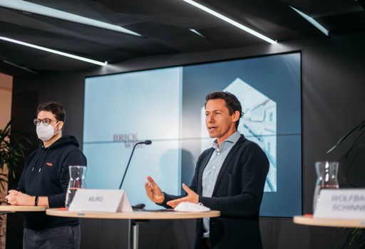 Vorschau Bild von Pressegespräch Brickwise Handelsstart