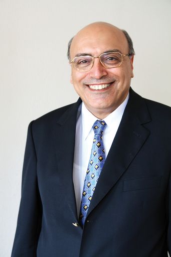  Dr. Faramarz Ettehadieh, Gründer und
Geschäftsführer der Imperial-Finanzgruppe