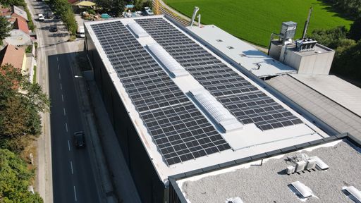 Vorschau Bild von Eines von vielen Projekten, das von einem Partner von
Suntastic.Solar, Österreichs größtem Netzwerk an
Photovoltaik-Experten, umgesetzt wurde.