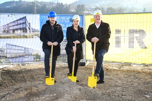 Offizieller Spatenstich für CCL Label Neubau in Dornbirn