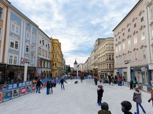 Vorschau Bild von Welser Eistrapez am Stadtplatz