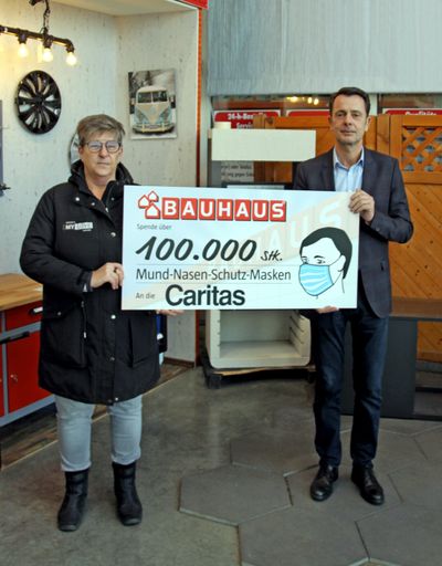  Spendenübergabe BAUHAUS/CARITAS