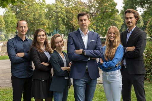  Foto des Teams der Vamida Versandapotheke