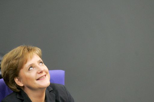 Bundeskanzlerin Angela Merkel bei einer Bundestagsdebatte im Jahr
2005. ARTE zeigt im Februar die Dokumentation "Angela Merkel - Im
Lauf der Zeit" / Weiterer Text über ots und
www.presseportal.de/nr/9021 / Die Verwendung dieses Bildes ist für
redaktionelle Zwecke unter Beachtung ggf. genannter
Nutzungsbedingungen honorarfrei. Veröffentlichung bitte mit
Bildrechte-Hinweis.