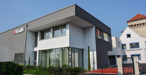  90 % Durchimpfungsrate durch Impfbonus-Aktion bei der Belegschaft
der Vialit Asphalt in Braunau.