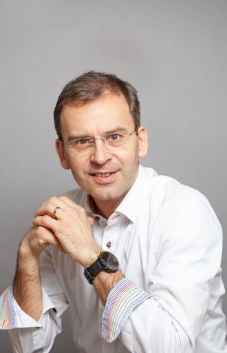 PH OÖ Rektor Walter Vogel wurde zum Vorsitzenden
der „Rektorinnen- und Rektorenkonferenz der österreichischen
Pädagogischen Hochschulen“ (RÖPH) gewählt.