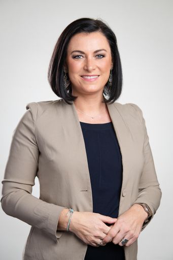 Vorschau Bild von Pressefoto Frau BMin Elisabeth Köstinger, BMLRT
