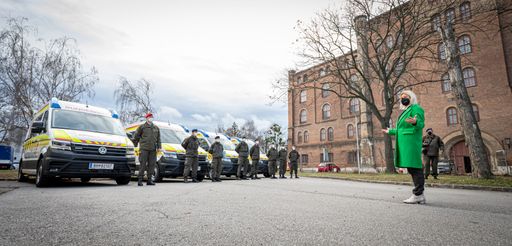 Vorschau Bild von Übergabe Notarztwagen