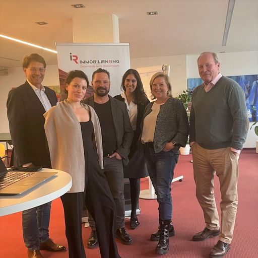  Start der iR MasterClasses, der neuen
Praxisausbildung für Exzellenz.