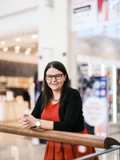 Vorschau Bild von Julia Gattringer, neue Center Managerin des
Westfield Donau Zentrums