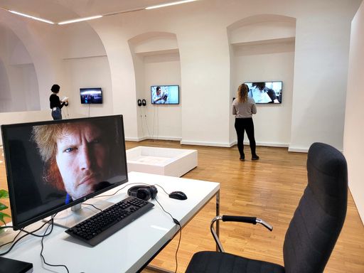  Zbyněk Baladrán, Theory of Work, Full HD Video,
15'47'', 2007. Ausstellung Heiho
