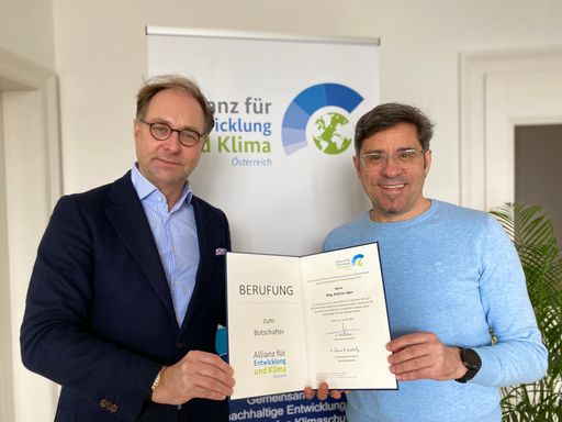 Vorschau Bild von v.l.n.r. Österreich-Vorstand Markus Bürger und
Allianz-Botschafter Andreas Jäger