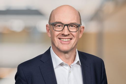 Dr. Michael Völter ist neuer Präsident im Verwaltungsrat von
Rubinstein & Schmiedel. / Weiterer Text über ots und
www.presseportal.de/nr/161275 / Die Verwendung dieses Bildes ist für
redaktionelle Zwecke unter Beachtung ggf. genannter
Nutzungsbedingungen honorarfrei. Veröffentlichung bitte mit
Bildrechte-Hinweis.