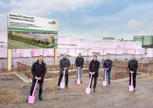 Austrotherm investiert in Purbach_01. Von links:
Robert Novak (Geschäftsführer Vertrieb Austrotherm GmbH), Martin
Horak (Bürgermeister Purbach), Sebastian Horvath (Werksleiter
Purbach), Heimo Pascher (Technischer Geschäftsführer Austrotherm
Gruppe), Harald Neumayer (Vizebürgermeister Purbach), Wolfgang Trenk
(Prokurist Mandelbauer Bau GmbH).