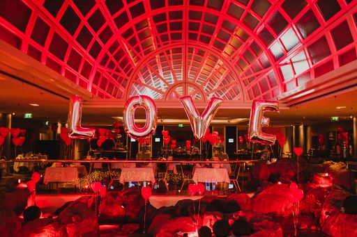Valentinstagsgala im Vienna Marriott Hotel