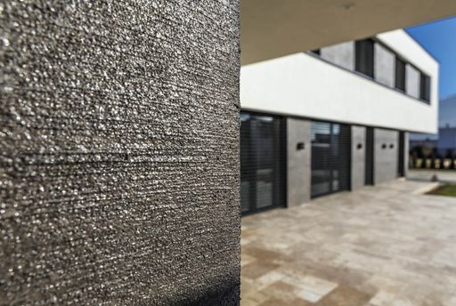 Vorschau Bild von Mit Baumit Glitter und Metallic, den beiden
Effektbeschichtungen, lassen sich einzigartige Strukturen sowie
glitzernde, schimmernde Wände erreichen.