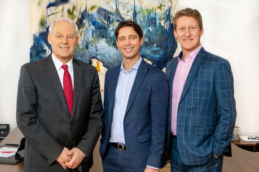 Geschäftsführer der KRONOS Advisory GmbH mit Senior Advisor Georg
Höhne