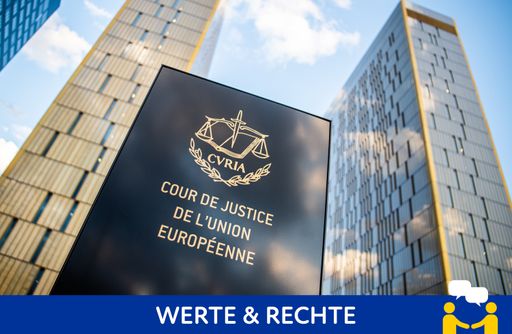 Ein Schild mit der Aufschrift "Cour de Justice de l'Union
Européene" steht vor den Bürotürmen des Europäischen Gerichtshofs im
Europaviertel auf dem Kirchberg. Unter dieser Rubrik "Werte und
Rechte" finden Sie Texte, Videos und Audios des FuturEU-Teams rund
um die "Konferenz zur Zukunft Europas". / Weiterer Text über ots und
www.presseportal.de/nr/159651 / Die Verwendung dieses Bildes ist für
redaktionelle Zwecke unter Beachtung ggf. genannter
Nutzungsbedingungen honorarfrei. Veröffentlichung bitte mit
Bildrechte-Hinweis.