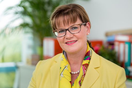 FH Campus Wien: Andrea Hofbauer ist neue
Departmentleiterin Gesundheitswissenschaften