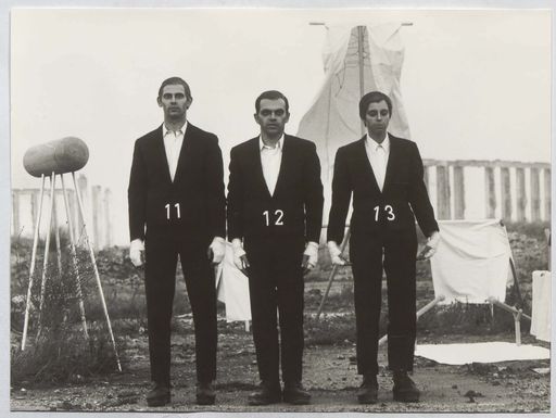 Vorschau Bild von Standbilder aus dem Film 16. November, Eine Utopie
in 9 wirklichen Bildern, 1972 Fotos: Gert Winkler © MAK