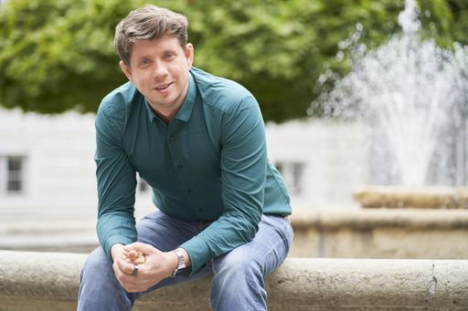Vorschau Bild von Onlinevoting zum/zur Kommunikator:in des Jahres