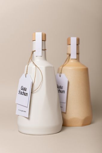 Vorschau Bild von Gute Sachen - bestes Olivenöl aus Spanien in der
limitierten Tonflasche