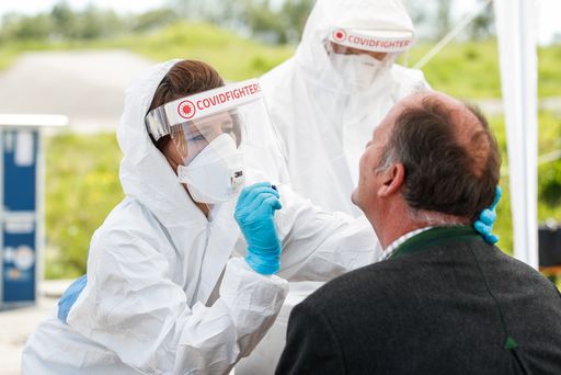 Vorschau Bild von Symbolfoto einer Probenentnahme