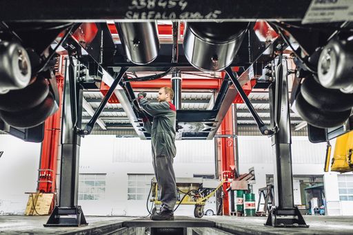 Vorschau Bild von Die Schwarzmüller Telematik eröffnet neue Horizonte
beim transparenten Betrieb von Fahrzeugen. Beispielsweise wird eine
vorausschauende Wartung möglich.