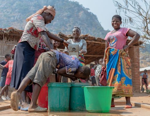 Vorschau Bild von Ein Brunnen in Malawi, errichtet mit Unterstützung
von Viva con Agua Österreich.