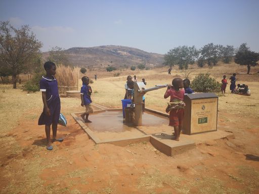 Vorschau Bild von Ein Brunnen in Malawi, errichtet mit Unterstützung
von Viva con Agua Österreich.