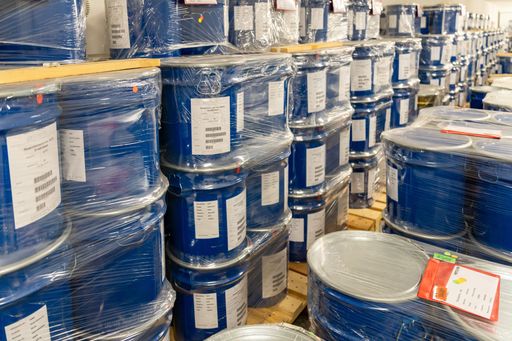 Fässer gefüllt mit Seltenerd-Oxiden im Hochsicherheitslager der
TRADIUM GmbH in Frankfurt am Main / Weiterer Text über ots und
www.presseportal.de/nr/162212 / Die Verwendung dieses Bildes ist für
redaktionelle Zwecke unter Beachtung ggf. genannter
Nutzungsbedingungen honorarfrei. Veröffentlichung bitte mit
Bildrechte-Hinweis.