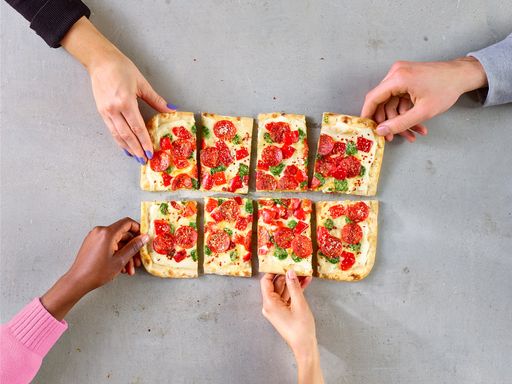 Vorschau Bild von "LaSchnitte" in der Sorte "I love Salami" / Weiterer Text über
ots und www.presseportal.de/nr/6605 / Die Verwendung dieses Bildes
ist für redaktionelle Zwecke unter Beachtung ggf. genannter
Nutzungsbedingungen honorarfrei. Veröffentlichung bitte mit
Bildrechte-Hinweis.