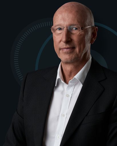 Kooperation mit Tata Consultancy Services: SHS Viveon stärkt
seine globale Präsenz und Flexibilität bei der Realisierung von
Kundenprojekten / Ralph Schuler, CEO SHS Viveon AG / Weiterer Text
über ots und www.presseportal.de/nr/71103 / Die Verwendung dieses
Bildes ist für redaktionelle Zwecke unter Beachtung ggf. genannter
Nutzungsbedingungen honorarfrei. Veröffentlichung bitte mit
Bildrechte-Hinweis.