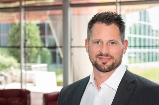 Vorschau Bild von Sascha Albiez (Leitung Fahrzeugeinrichtung) bei Würth in
Österreich. / Weiterer Text über ots und
https://www.ots.at/pressemappe/DE143363 / Die Verwendung dieses
Bildes ist für redaktionelle Zwecke unter Beachtung ggf. genannter
Nutzungsbedingungen honorarfrei. Veröffentlichung bitte mit
Bildrechte-Hinweis.