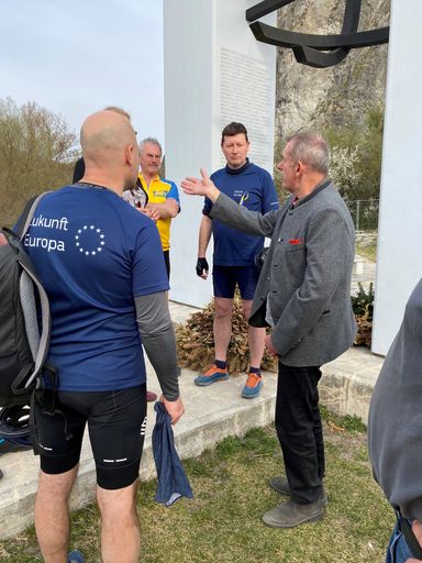 Vorschau Bild von Besuech des Tores der Freiheit in Devin