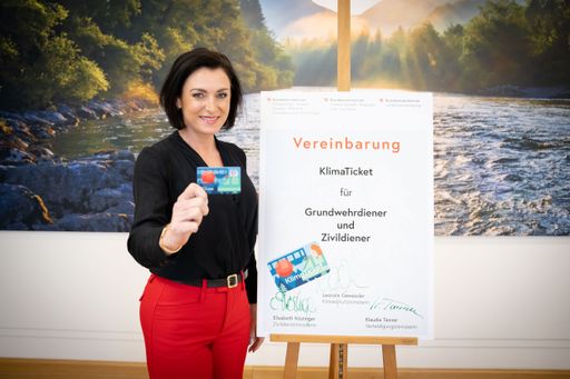 Vorschau Bild von Ab 1. April 2022 können Zivildiener mit dem KlimaTicket alle
öffentlichen Verkehrsmittel in ganz Österreich für die Dauer ihrer
Dienstzeit nützen