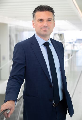 Robert Hadzetovic, Geschäftsführer von shöpping