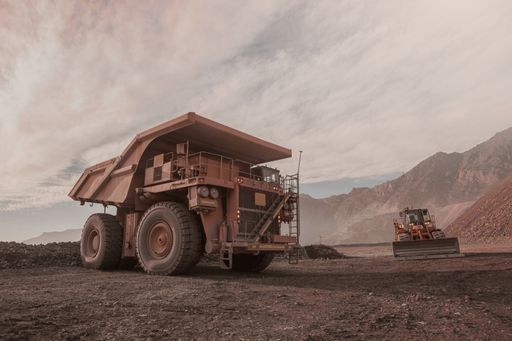 Innovativ und nachhaltig bei Green Mining und eigener
Kapitalstruktur / Hauptgeschäft der Schweizer TH Mining AG ist
internationales "Green Mining", ein nachhaltiger,
ressourcenschonender und weitestgehend klimaverträglicher Bezug von
und Handel mit Industriemineralien. / Weiterer Text über ots und
www.presseportal.de/nr/155378 / Die Verwendung dieses Bildes ist für
redaktionelle Zwecke unter Beachtung ggf. genannter
Nutzungsbedingungen honorarfrei. Veröffentlichung bitte mit
Bildrechte-Hinweis.