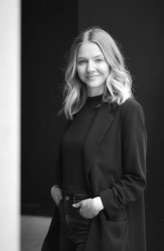 Vorschau Bild von Sabine Schwarzl, Leiterin E-Commerce & Digital
Marketing, NoLimits Digital Business - Teil der Biogena
Unternehmensgruppe: „Euphorie! Das war das Gefühl, als das Konzept
in der Praxis funktioniert hat. Was in der Marketing-Automatisierung
so theoretisch klingt, verschafft mir jetzt den nötigen Freiraum,
mich auf die spannenden strategischen Themen konzentrieren zu
können.“