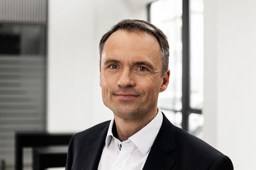 "Die Ausweitung unserer Partnerschaft mit SecurityBridge ist ein
wichtiger Schritt, um unser Portfolio strategisch auszubauen. Sie
wird uns helfen, unsere Position in einem dynamischen Marktumfeld zu
stärken und untermauert gleichzeitig unsere führende Rolle als
SAP-Partner", sagt Nicolaj Vang Jessen, EVP, Global Innovation & IP,
Global SAP Alliances & Region NEE, NTT DATA Business Solutions AG. /
Weiterer Text über ots und www.presseportal.de/nr/24336 / Die
Verwendung dieses Bildes ist für redaktionelle Zwecke unter
Beachtung ggf. genannter Nutzungsbedingungen honorarfrei.
Veröffentlichung bitte mit Bildrechte-Hinweis.