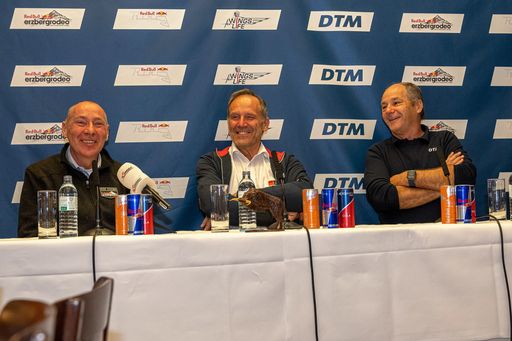 Vorschau Bild von Karl Katoch, Heinz Kinigadner und Gerhard Berger
bei der Red Bull Erzbergrodeo Pressekonferenz im Wiener Cafe
Landtmann, 07.04.2022