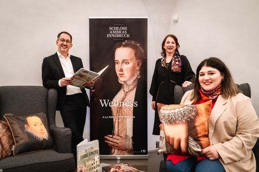 Auftakt der Themenführungen auf Schloss Ambras Innsbruck.