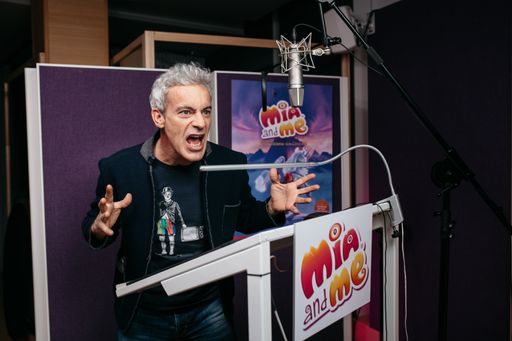 Vorschau Bild von MIA AND ME - Das Geheimnis von Centopia: Gedeon Burkhard leiht
dem krötenhaften Bösewicht "Toxor" seine Stimme / Weiterer Text über
ots und www.presseportal.de/nr/12946 / Die Verwendung dieses Bildes
ist für redaktionelle Zwecke unter Beachtung ggf. genannter
Nutzungsbedingungen honorarfrei. Veröffentlichung bitte mit
Bildrechte-Hinweis.