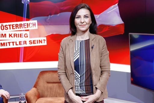 Vorschau Bild von Die grüne Abgeordnete Ewa Ernst-Dziedzic zu Gast
bei "Katia Wagner - Der Talk". Die Verwendung ist ausschließlich im
direkten Zusammenhang mit der Berichterstattung zur Sendung
gestattet.