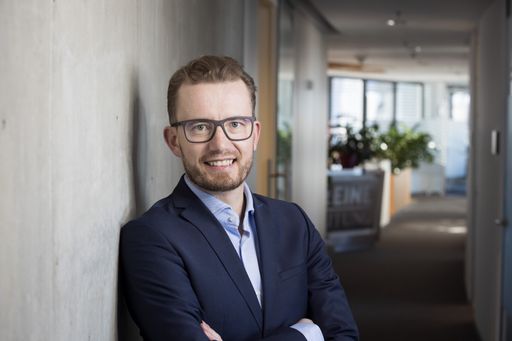 Vorschau Bild von Pierre Bechler, NEUZEHN-NULL-VIER- Agenturleitung