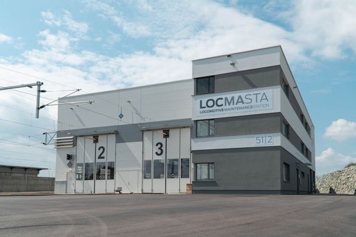  Mit der strategischen Lage in Gramatneusiedl bietet LOCMASTA
leichte Instandhaltung (Light Maintenance) und korrektive Arbeiten
im Bereich von Schienenfahrzeugen.