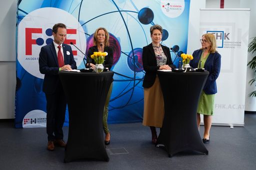  Unter dem Motto, „Creating Impact - gemeinsam
wirksam werden“ fand das diesjährige Forschungsforum der
österreichischen Fachhochschulen vom 20. bis 21. April 2022 auf dem
Campus Villach der FH Kärnten statt.