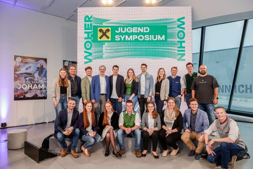 Mit dem Jugendsymposium bietet Raiffeisen NÖ-Wien
eine Plattform, wo sich junge Menschen gegenseitig austauschen und
vernetzen können.