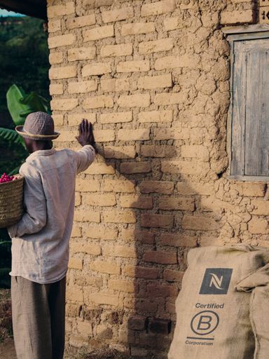  Als „Certified Benefit Corporation“ erhält
Nespresso eine der höchsten internationalen Auszeichnungen für
sinnstiftend wirtschaftende Unternehmen.