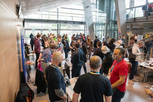 Vorschau Bild von Teilnehmer:innen beim WordCamp Vienna 2022